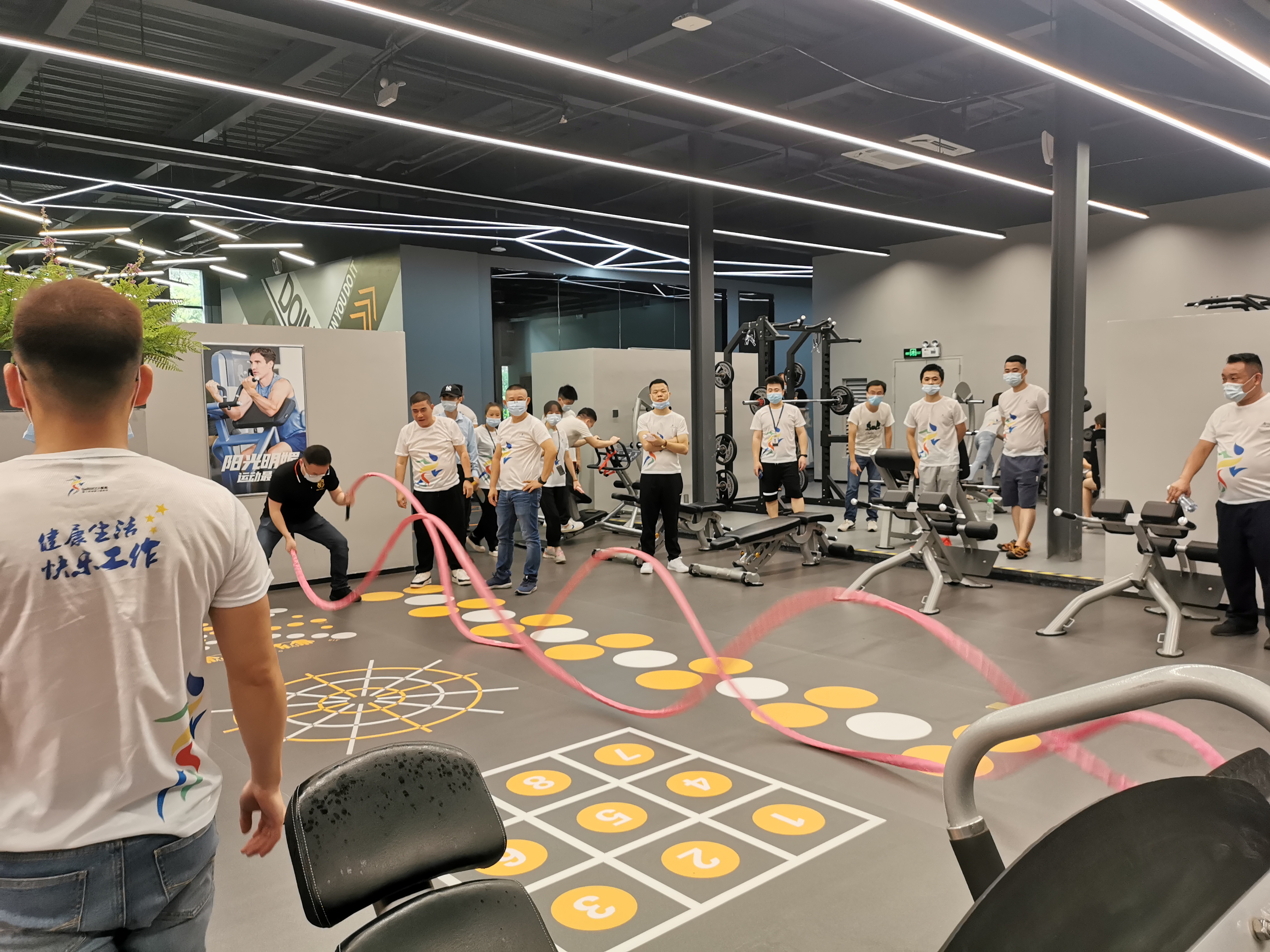 企业单位健身房怎么配置比较好?需要配备哪些健身器材?