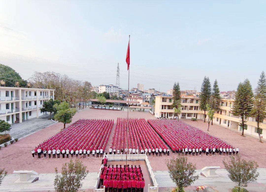 芒市三所中学联合招聘:61个紧缺岗位虚位以待