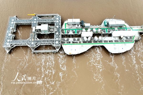 世界最大单机容量潮流能发电机组在浙江岱山成功并网