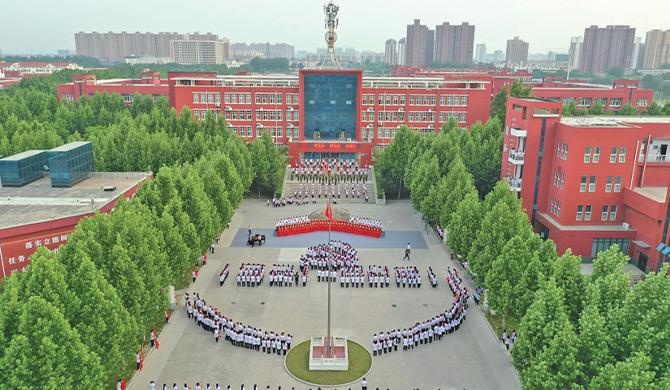 济源高级中学举办庆祝建党100周年红歌传唱活动