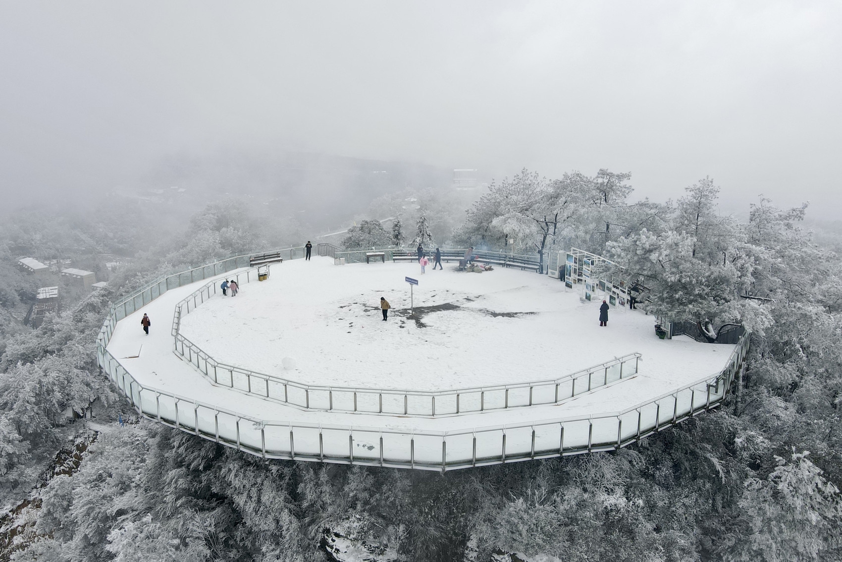 成都下雪的旅游景点图片