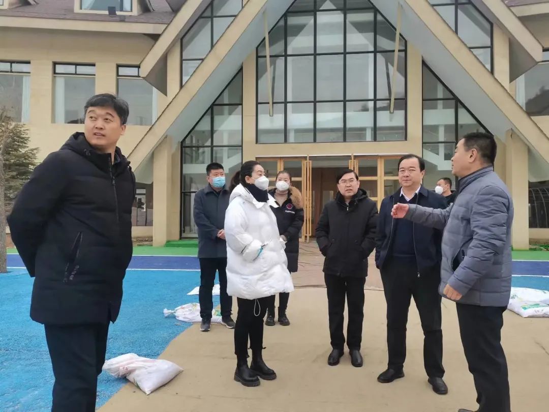 文旅康养产业链崆峒区政府副区长万红艳调研文旅康养产业链工作