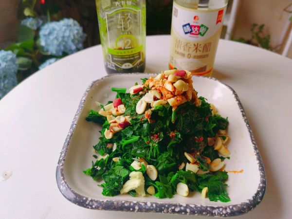 史上最好吃的凉拌灰灰菜做法