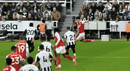 英超-恩内瓦里破门萨利巴送点 阿森纳1-1布莱顿_梅里诺补时绝杀_英超阿森纳客场2-1逆转纽卡斯尔联