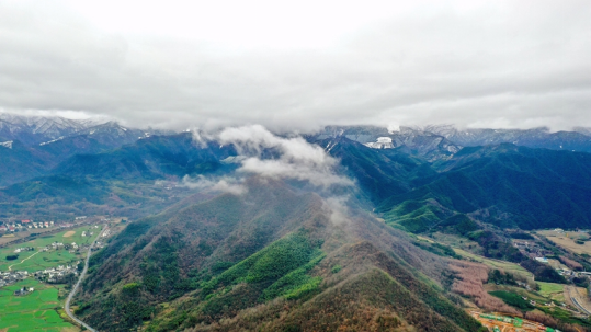二月东黄山 景色美如诗
