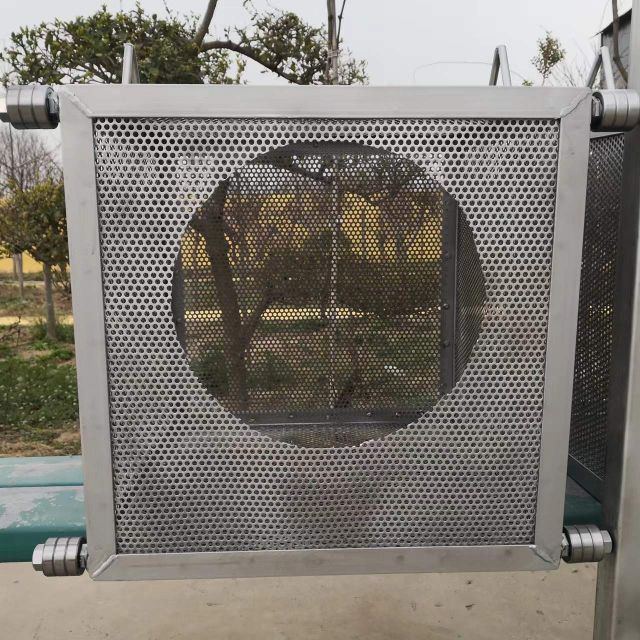 提篮格栅图片详情