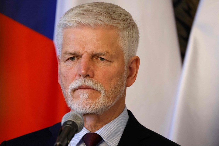 捷克总统:北约军队去乌克兰"不违法"