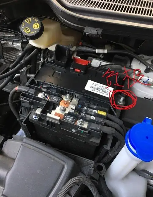 福特翼虎电瓶品牌型号,翼虎蓄电池怎么更换教程