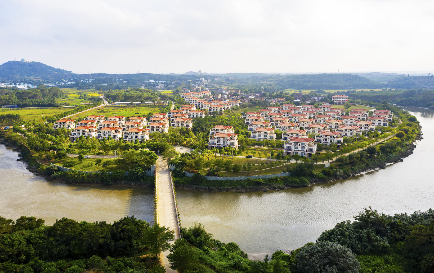 遂溪:乡村百景新 幸福踏歌来