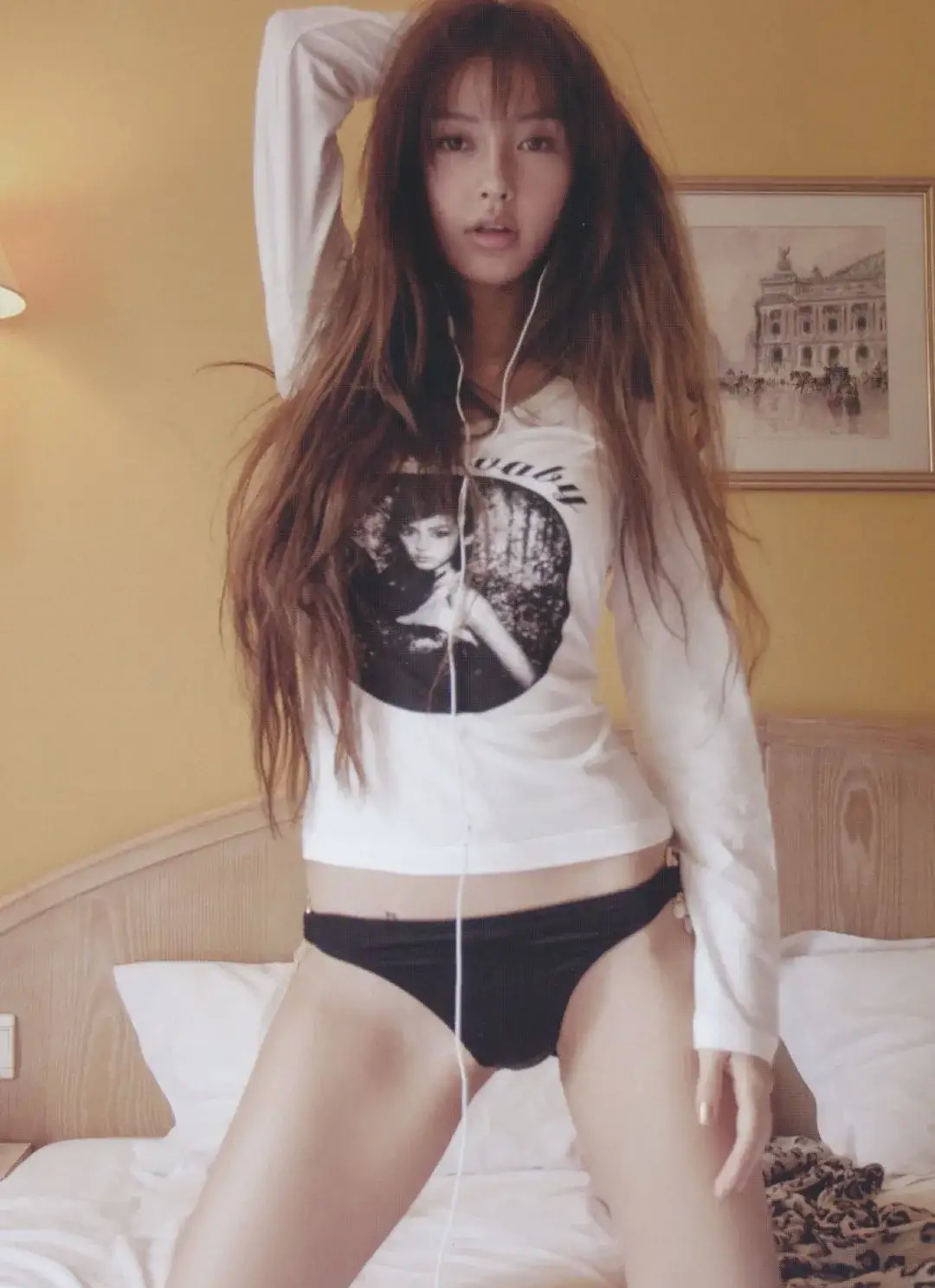 明星写真:杨颖早期性感内衣私房照,纯欲性感不愧香港第一代嫩模