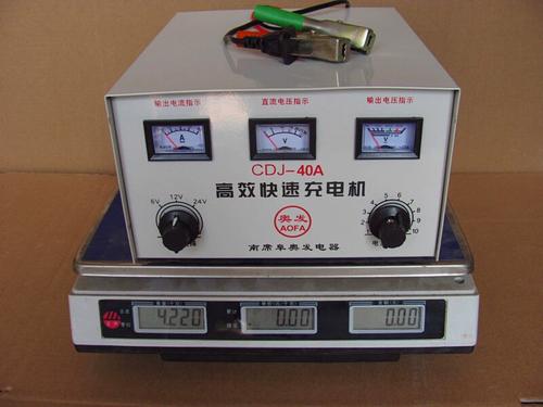 电瓶充电器12v24v使用方法