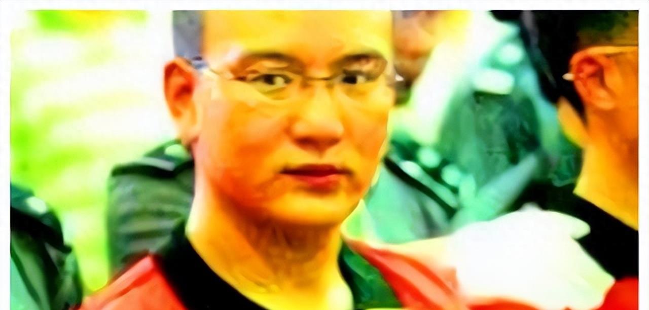 "玉面书生"称霸兰州10年,逼夜总会经理跳楼,下场大快人心!
