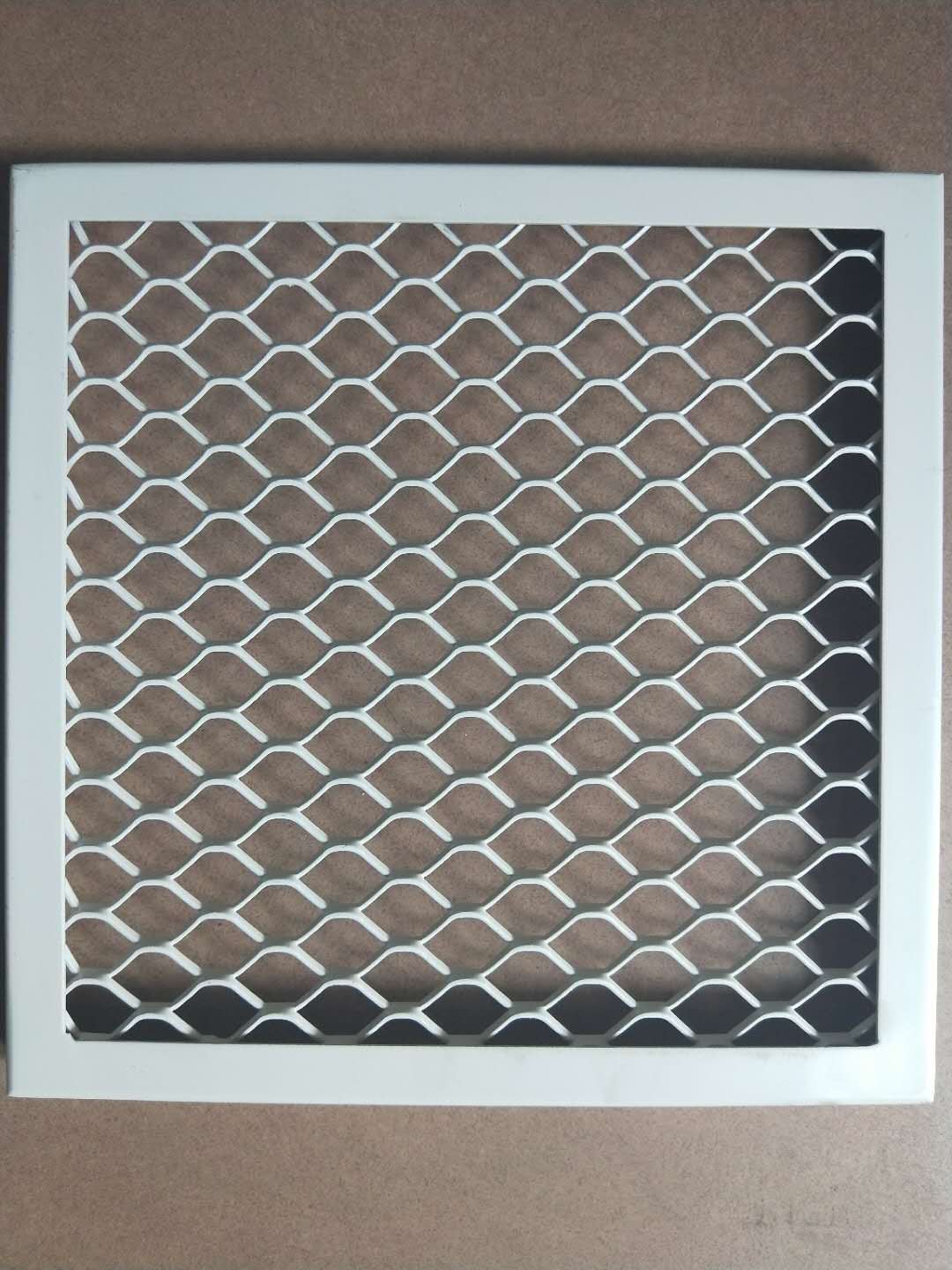 主营产品有钢板网,铝拉网可根据客户要求定做各种规格筛网