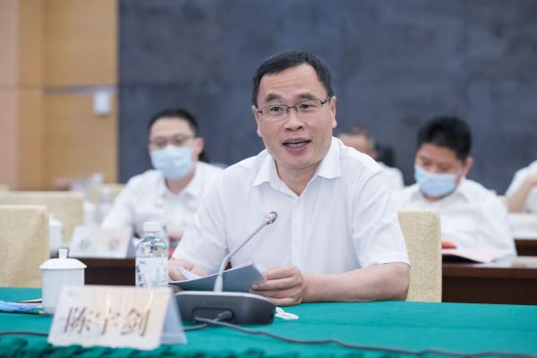 区委书记访谈 Ⅰ 闵行陈宇剑:在每个历史节点抢占先机形成优势