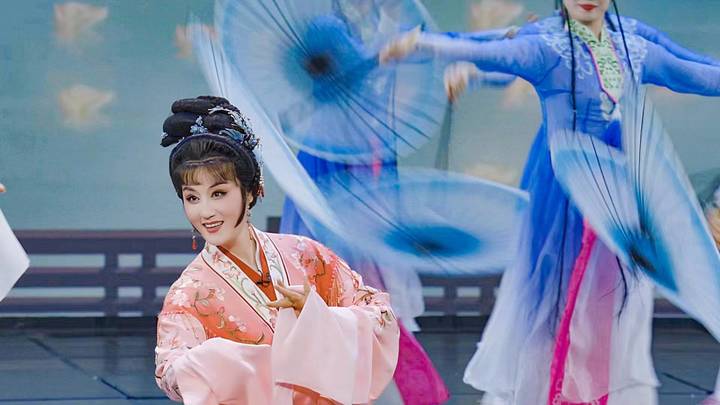 越剧《追鱼》这么美你知道吗?它上央视春晚是有道理的