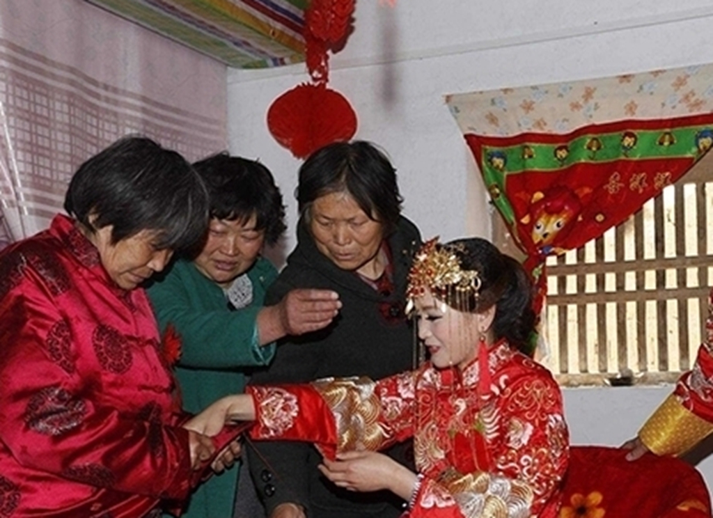 农村"跑妻族"愈演愈烈,天价彩礼娶媳妇,不到一年生过孩子就跑