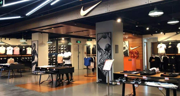 为什么阿迪的袋子是滔搏运动