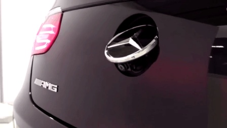 奔驰车标翻转有什么用 奔驰后车标翻转干什么用的