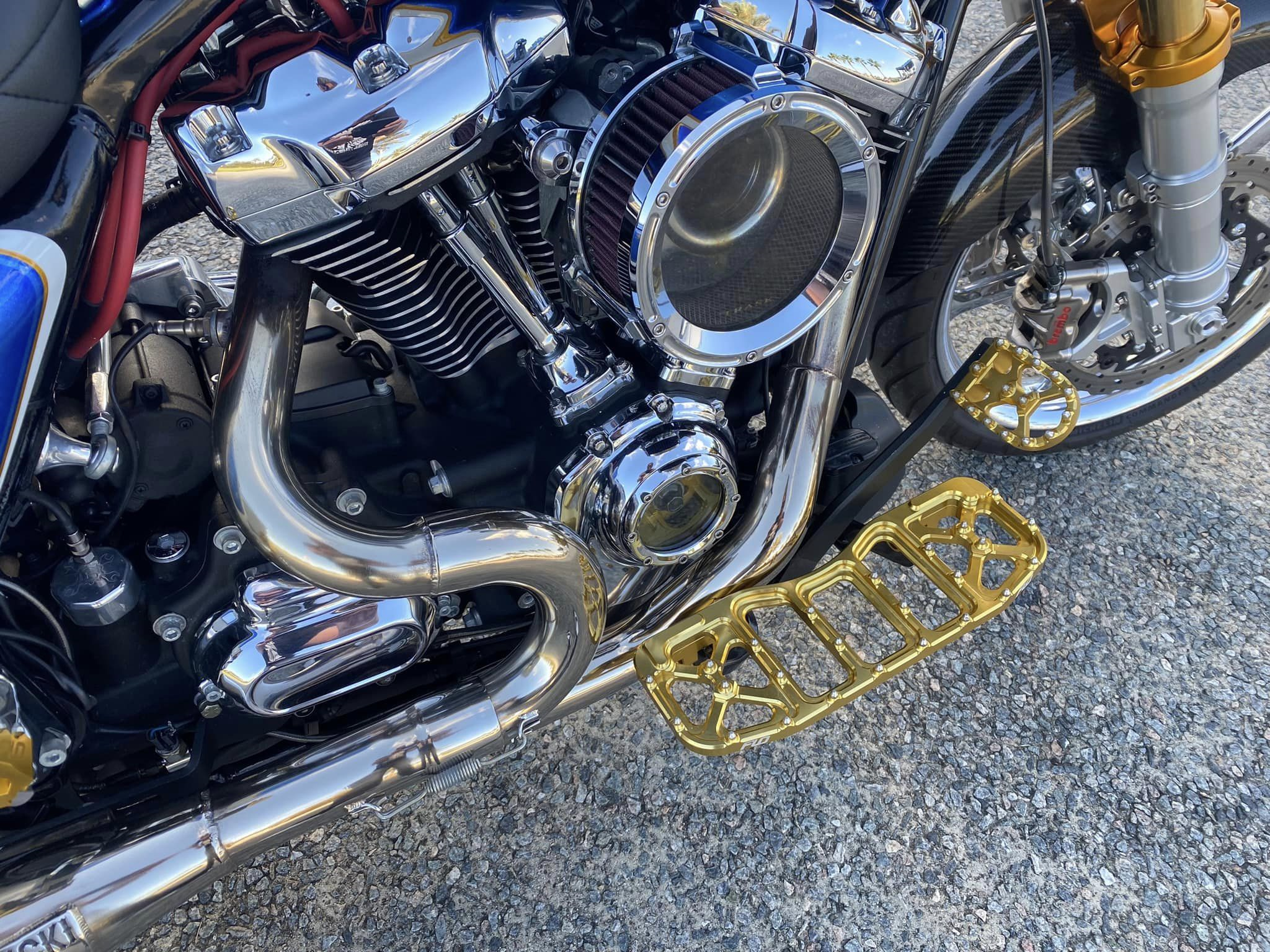 爆改双灯滑翔 哈雷road glide改装欣赏