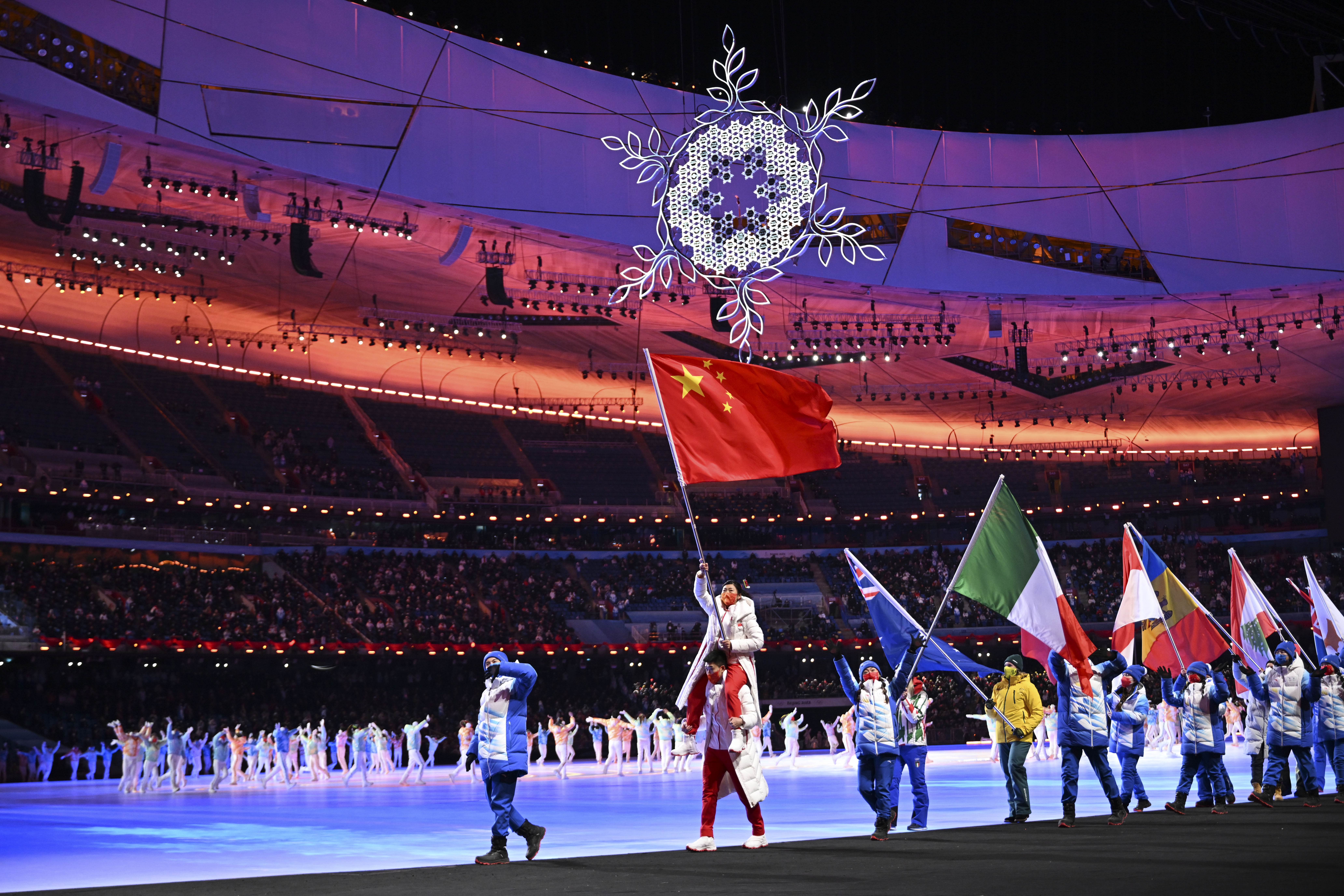 2022冬奥会运动员入场图片