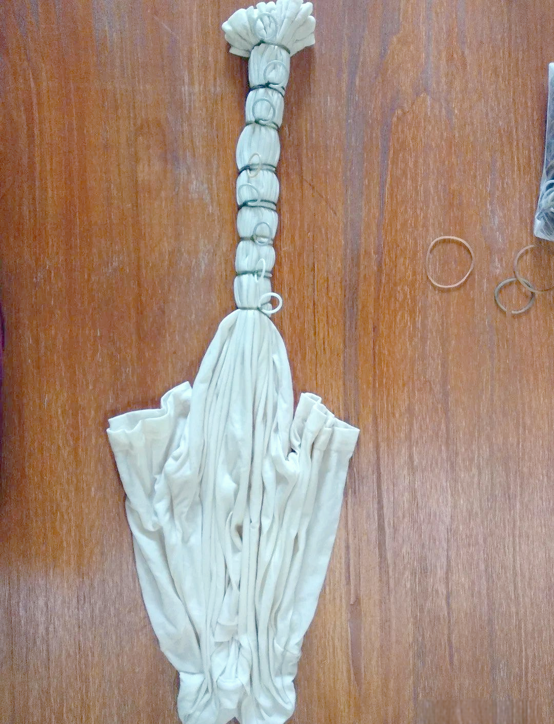 扎染t恤全攻略:从折叠到染液的正确打开方式