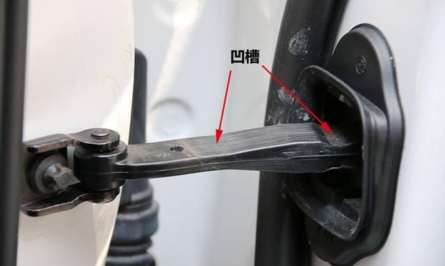 换一个车门限位器多少钱 车门限位器坏了的表现