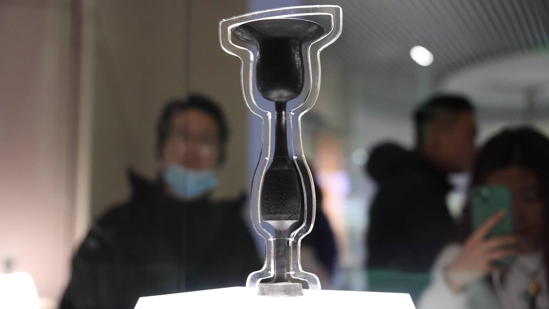 这张名片请收下!听山东文物标识实物原型蛋壳黑陶高柄杯自报家门