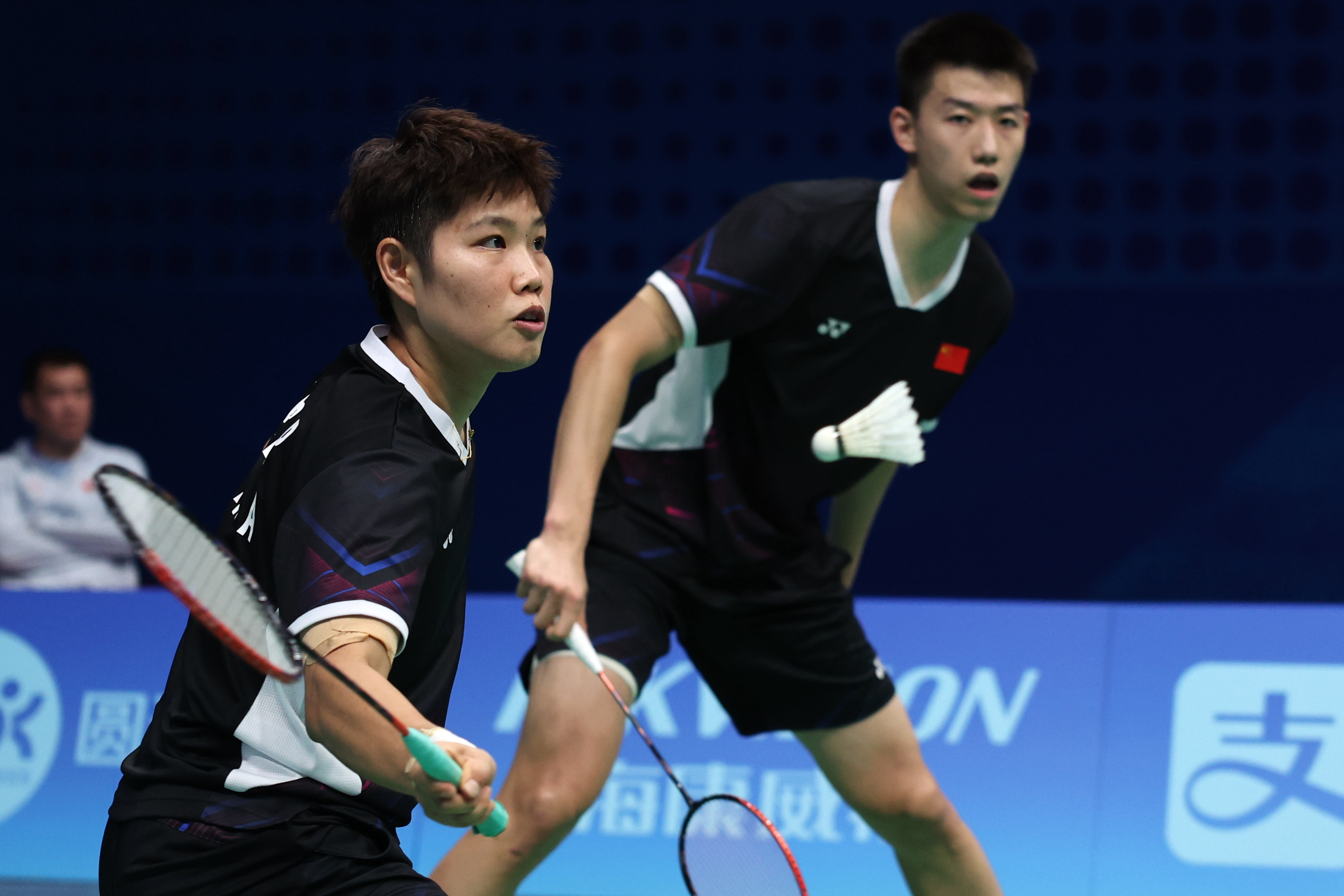 羽毛球——混合双打:冯彦哲/黄东萍晋级半决赛