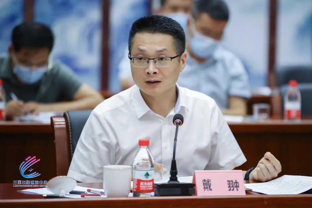 戴翀在全市新冠肺炎疫情防控工作指挥长会议上强调:强化综合指挥 突出