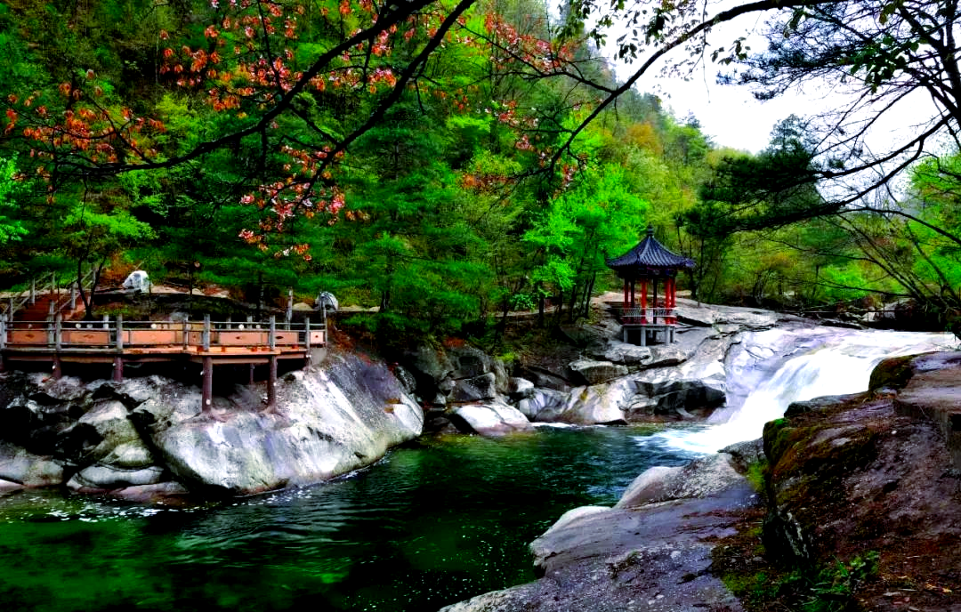 探访洋县华阳古镇:感受秦岭深山中的世外桃源风光