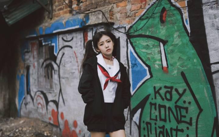 赖美云穿古着娃娃婚纱为什么会上热搜?大家如何评论的?