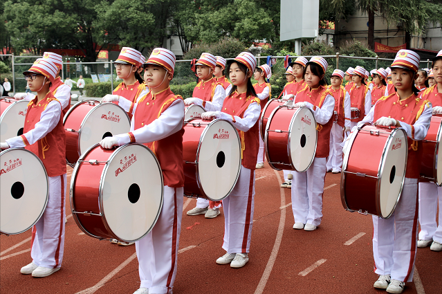 涟源市双江小学举行中国少年先锋队建队72周年"请党放心强国有我"主题