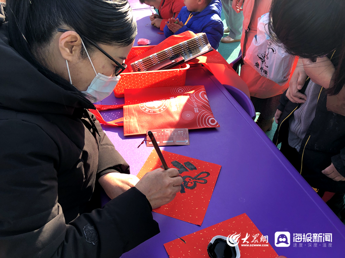 东营区智慧熊幼儿园举办"逛庙会 赏民俗"活动