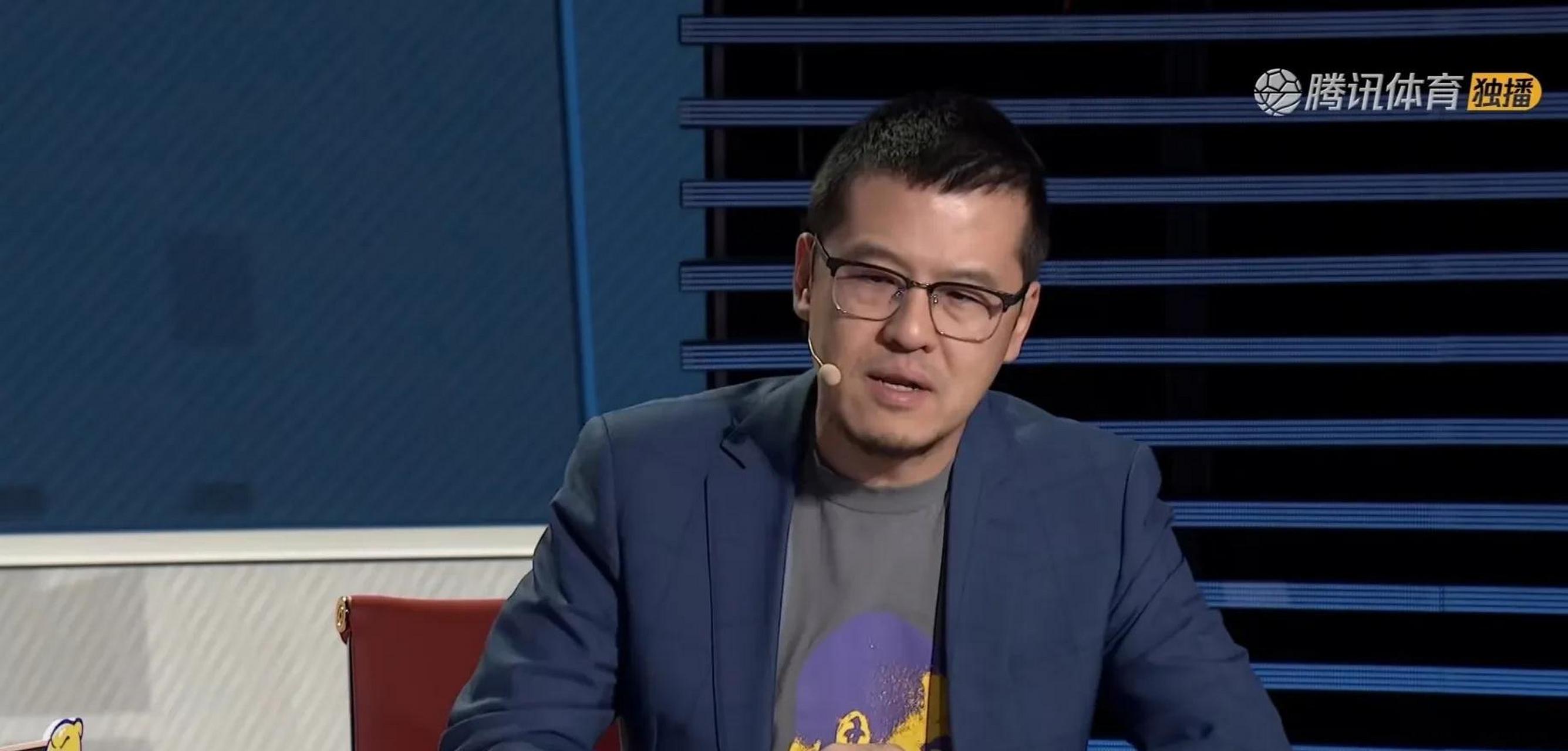 杨毅透露,腾讯nba可能在半决赛就派解说到美国前方,自己因为没时间就