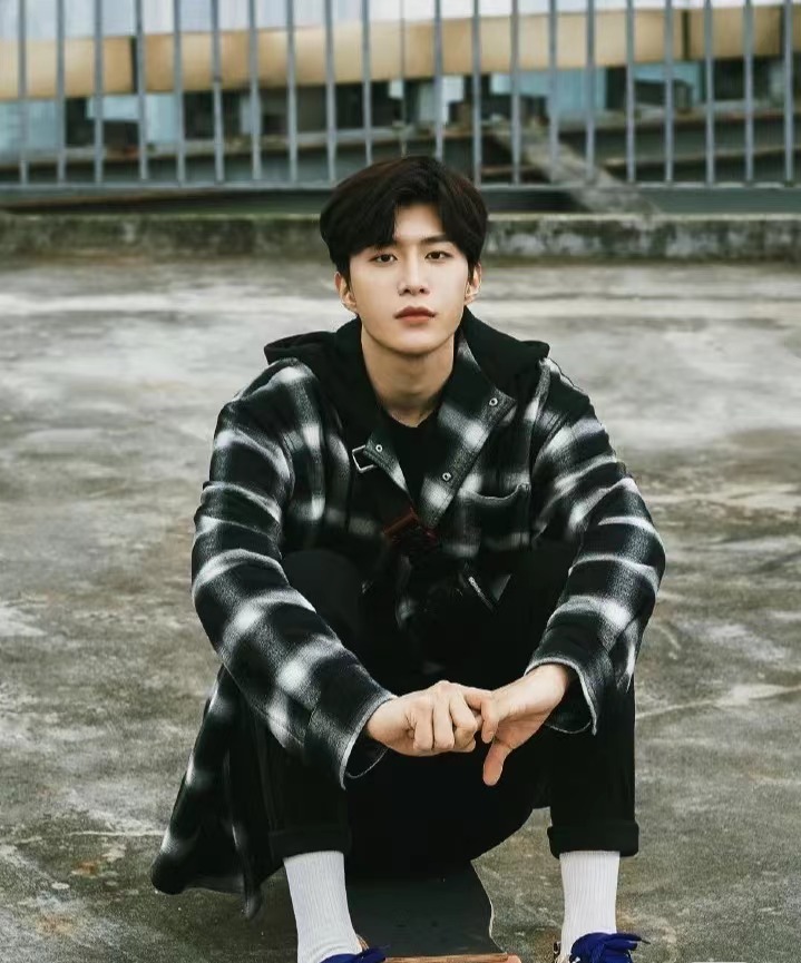 "犬系爱豆"范丞丞