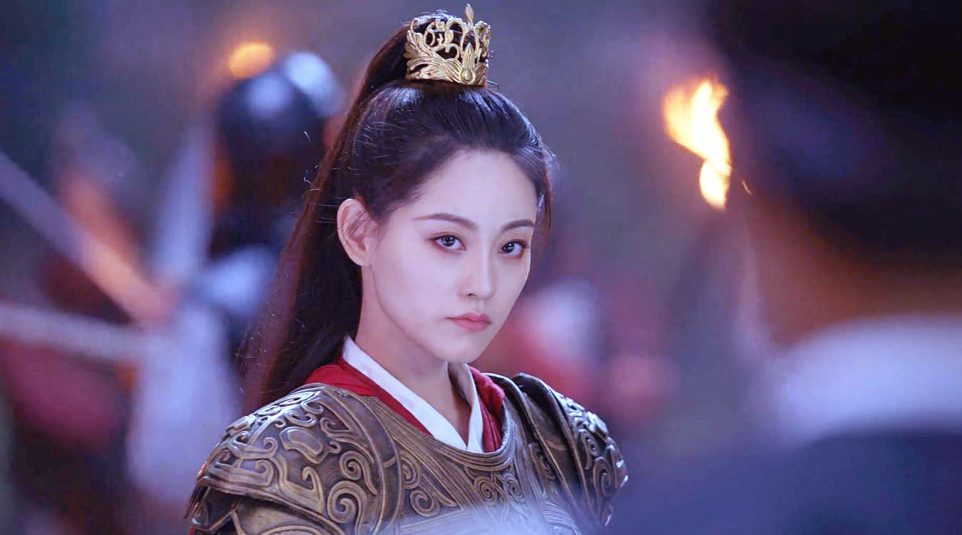 《遇龙》龙王第三个情敌出现,和封尘月放风筝,龙王现出神龙之躯