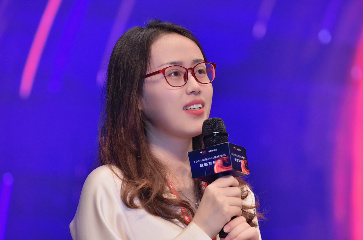 京东3c家电事业群电脑数码事业部总经理吴双喜致辞