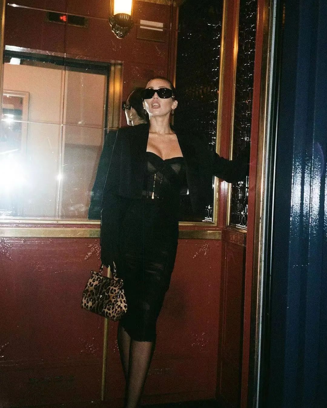 麦莉在格莱美上断层杀疯了18年后重回顶流的她这些年都经历了什么