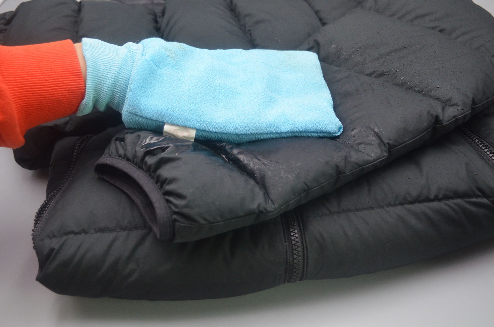 解析羽绒服洗护注意事项