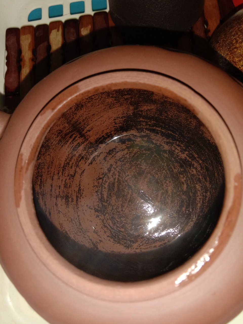 茶壶里的茶垢好不好?网友为此"吵翻天",实验结果告诉你真相