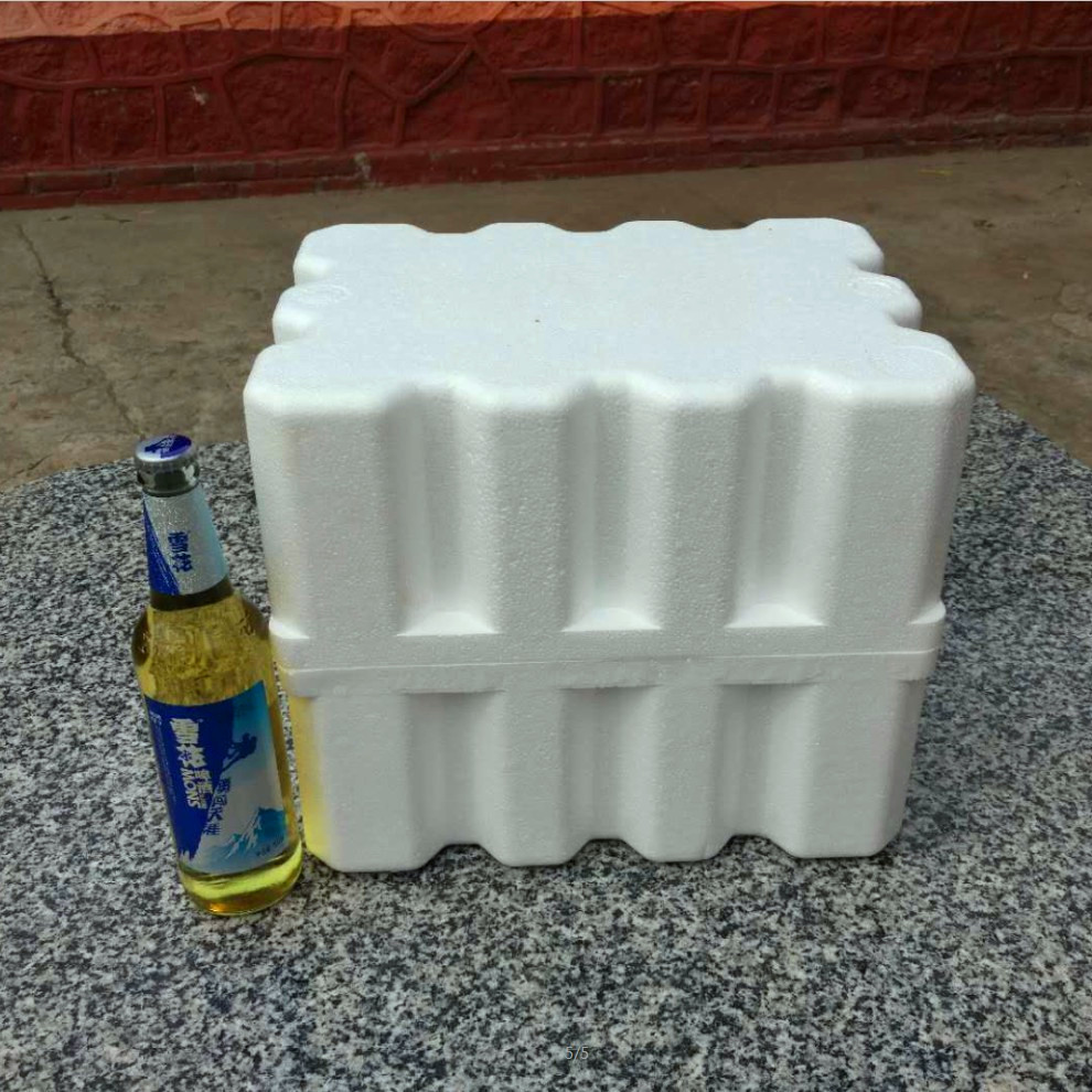 厚田泡沫箱设备成品展示