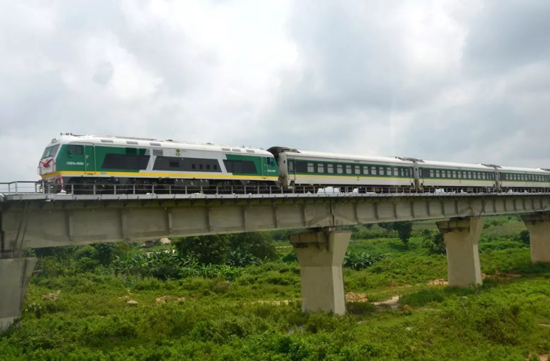 图为尼日利亚列车组