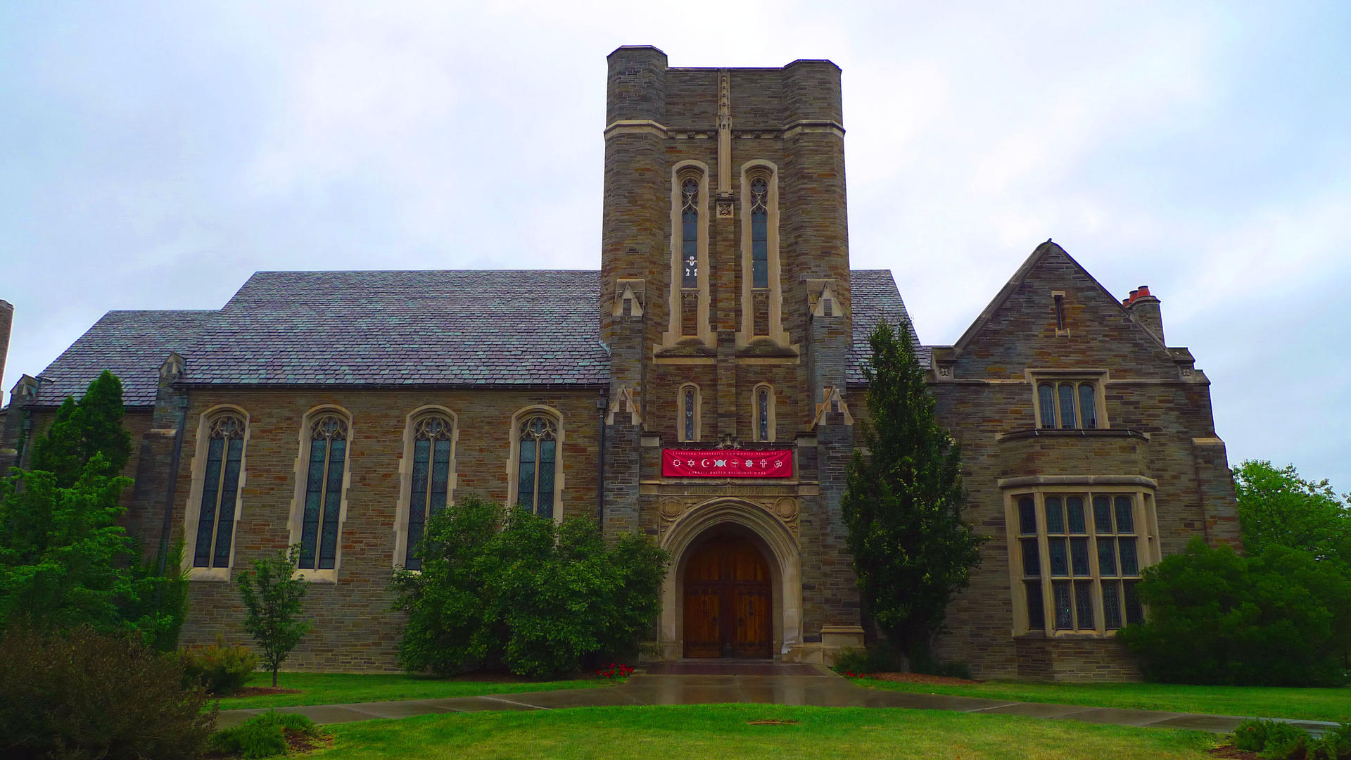 "金主"要求康奈尔大学校长辞职 一校友团体:不炒掉她,我们将考虑撤销