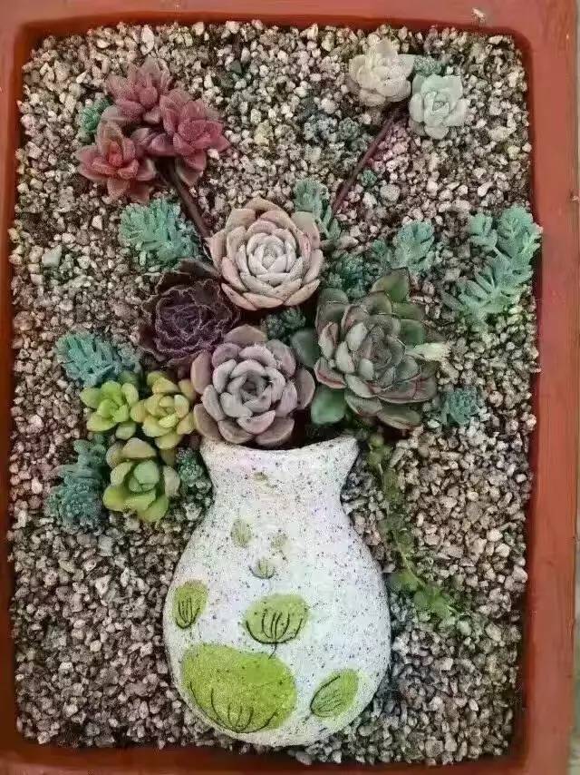 《贺影帝他的锦鲤小仙女[穿书]》《恋爱不如养狗》