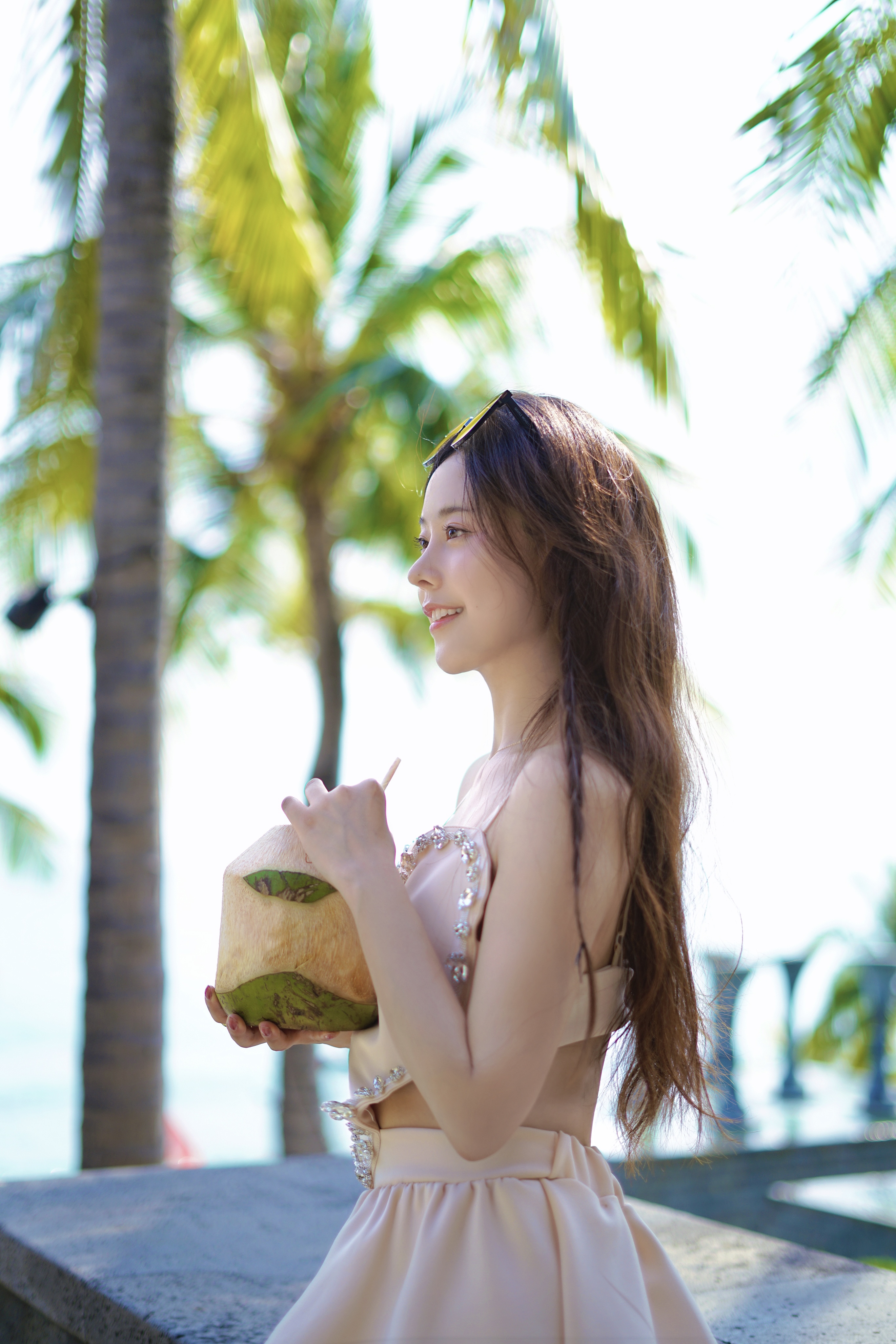 明星写真:叶晞月最新海岛度假美照