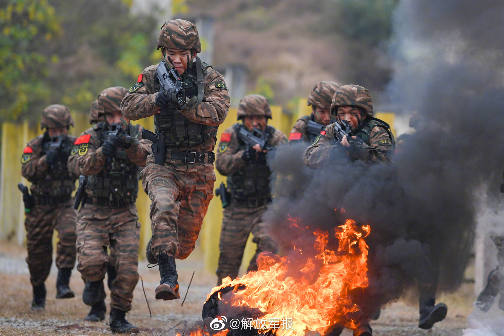 特战队员训练酷图上新!