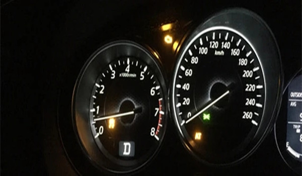 机头故障灯亮了什么问题?