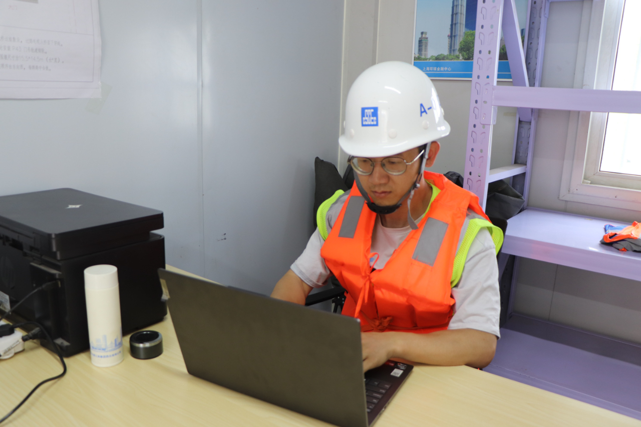 青年工程人的一天