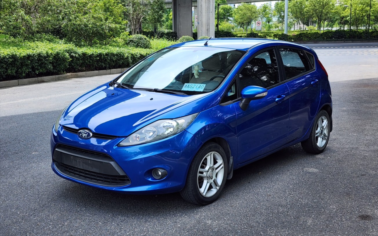 福特嘉年华手动挡怎么?看完车买家直言:被忽悠了