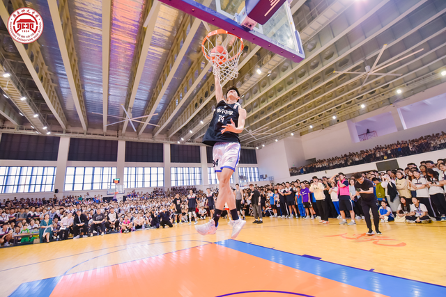 分享冠军故事!篮球名将朱芳雨走进广东仲元中学